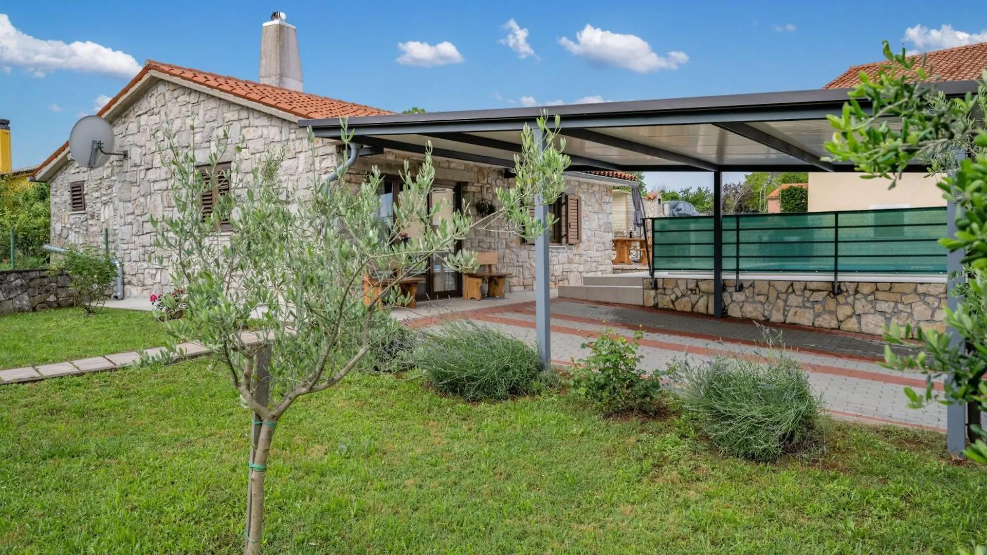 Haus Plum, Fuer Befreundete Paare Und Kleinfamilien Villa Labin
